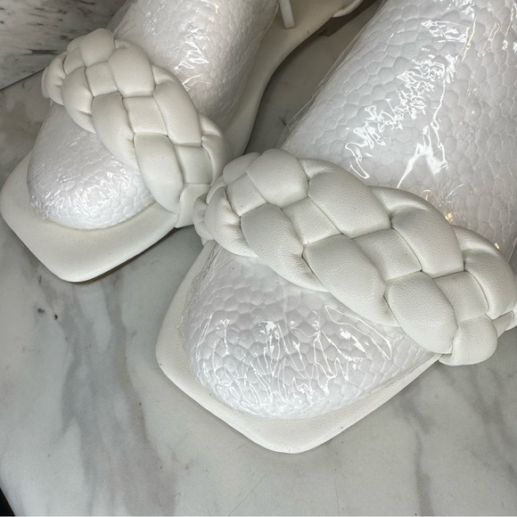 Wrap Up Square Toe Flat Sandals – Braided Toe Strap, Square Toe – White – Size 8 - Picture 8 of 14